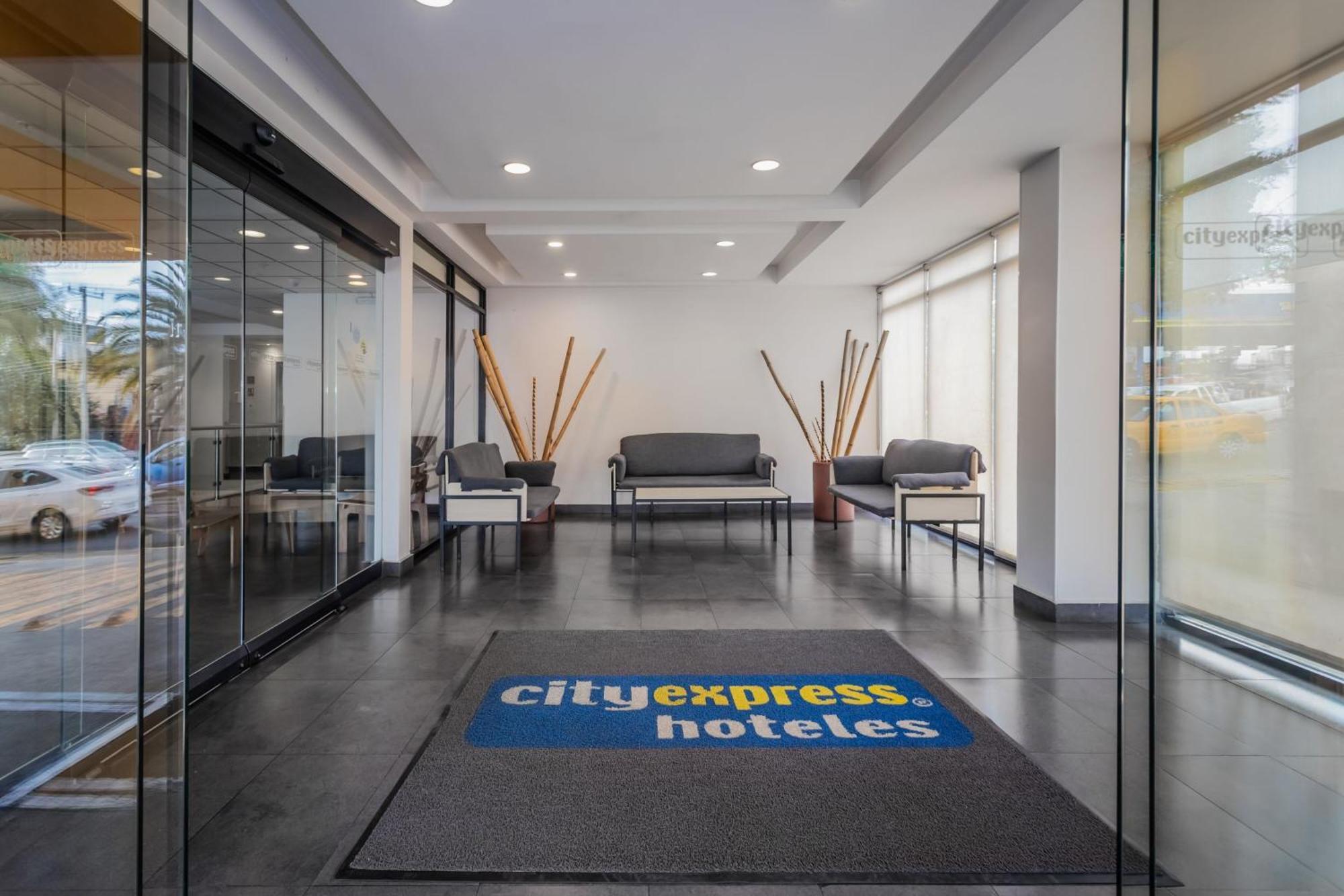 City Express By Marriott Oaxaca Екстериор снимка